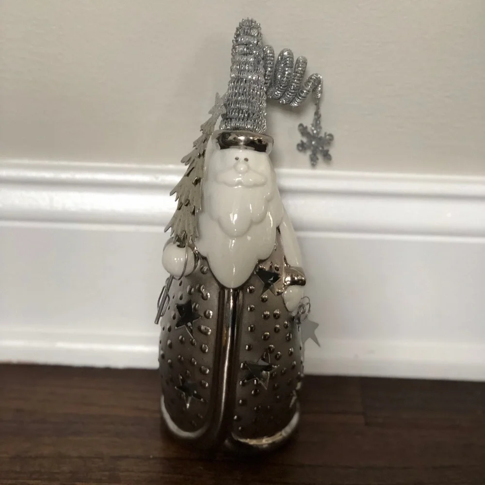 Pier 1 Imports 8” Silver/White Glittery Hat Santa Claus Tea Light Candle Holder